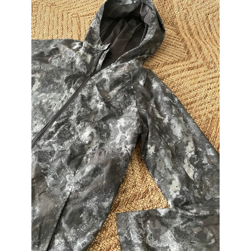 Boys Ligh Jakcet Windbreaker All in Motion grey Camo style SZ L 12/14 - Picture 5 of 5